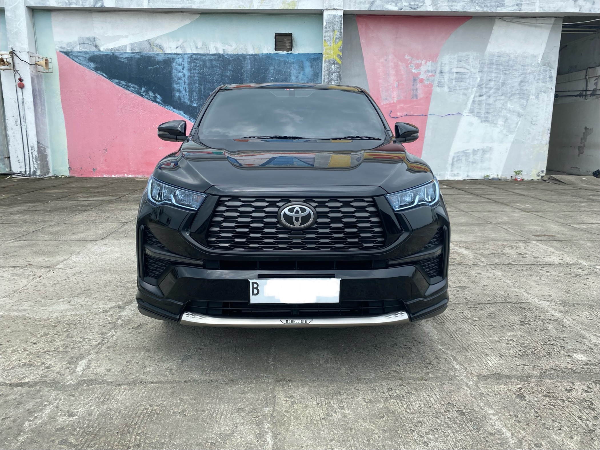 Toyota innova zenix 2024 hybrid V Modelista